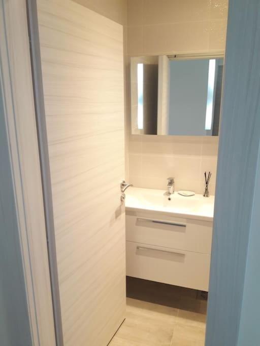 2Br Apartment With Pool 코토르 외부 사진