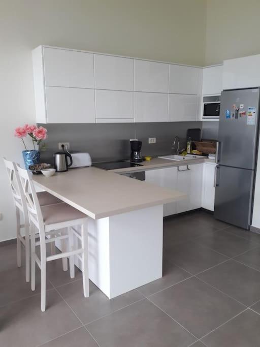 2Br Apartment With Pool 코토르 외부 사진