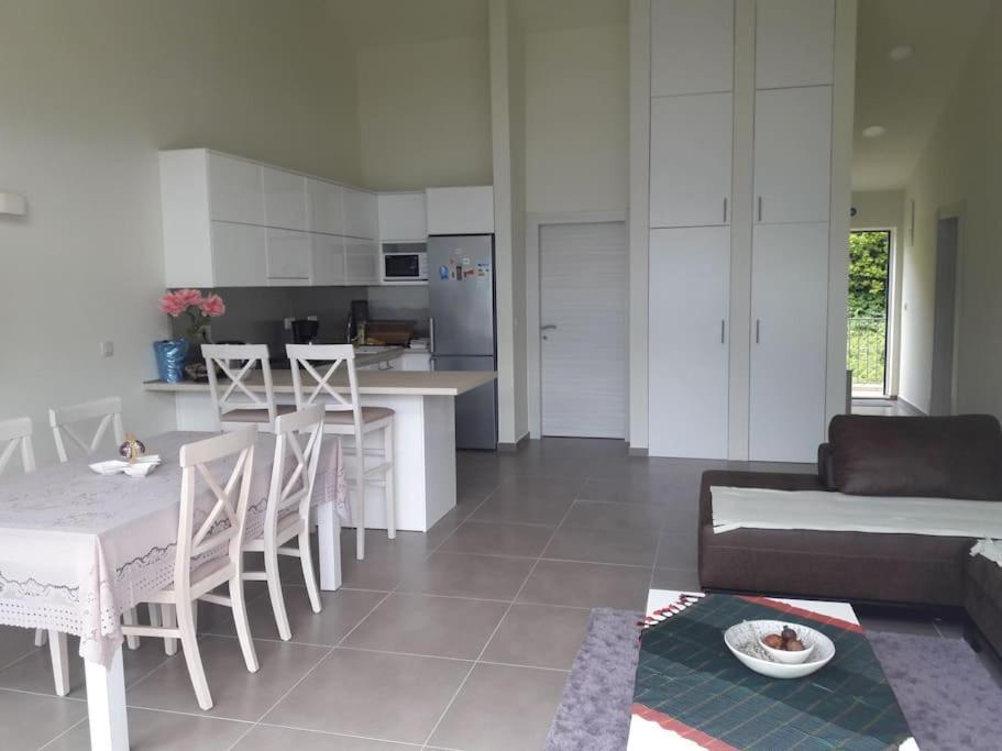 2Br Apartment With Pool 코토르 외부 사진