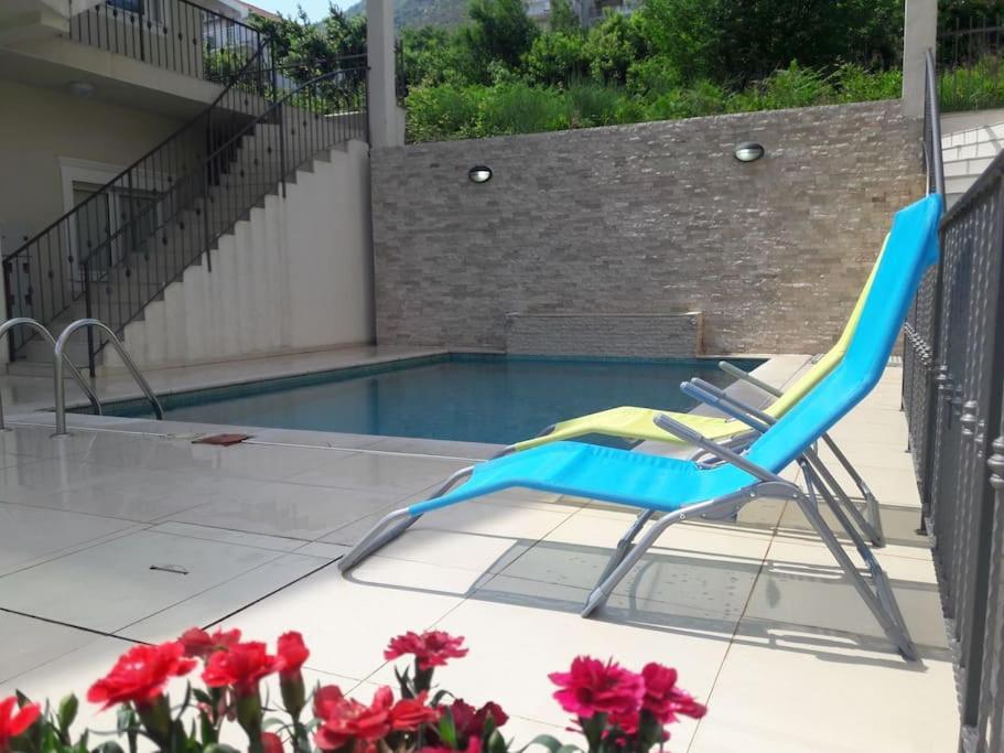 2Br Apartment With Pool 코토르 외부 사진